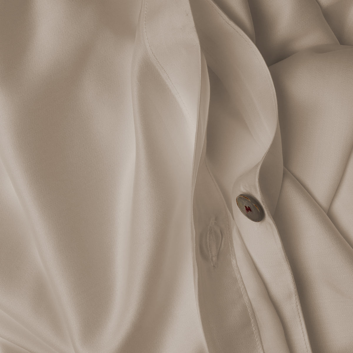 Soft and silky duvet covers made of modal beechwood fibers in color Ivory, Made in Italy data-image-id=